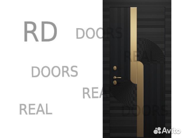Новая входная дверь со вставкой латунь премиум