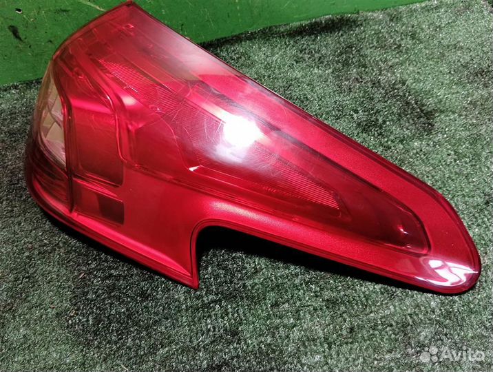 Фонарь задний наружный правый Citroen C5 2009