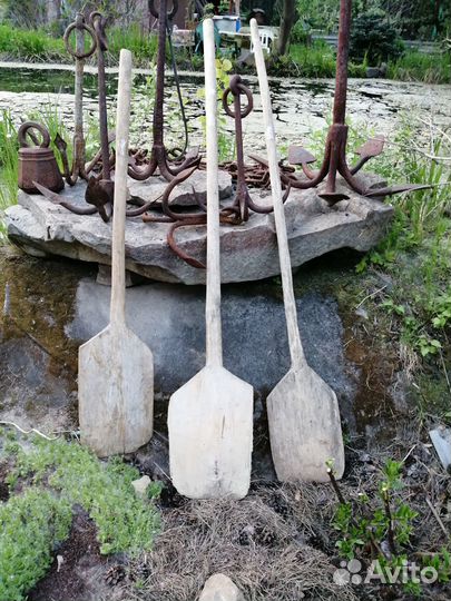 Старинная хлебная лопата, грабли, вилы для сена
