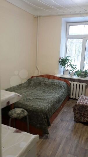 Комната 18 м² в 2-к., 2/4 эт.