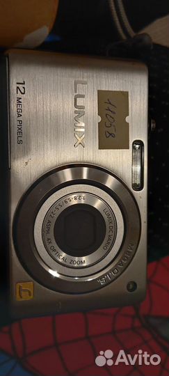 Компактный фотоаппарат