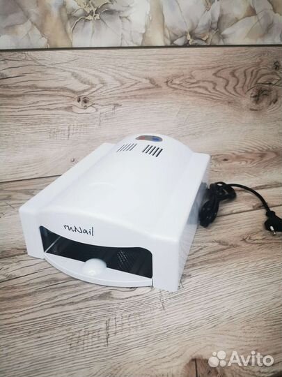 Уф лампа для ногтей