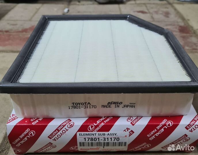 Воздушный фильтр toyota 17801-31170