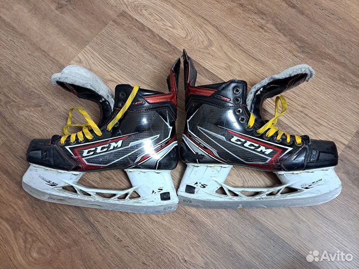 Коньки CCM jetspeed ft 490