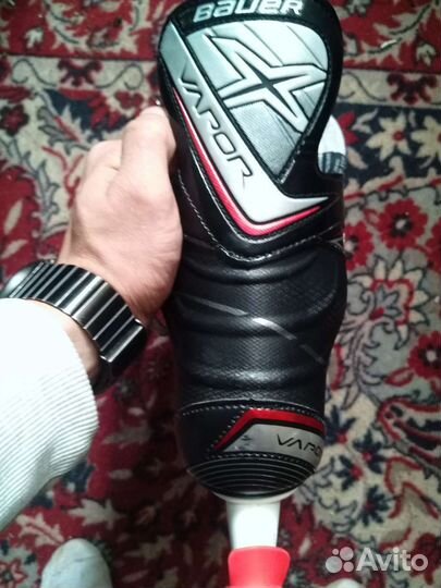 Хоккейные коньки bauer