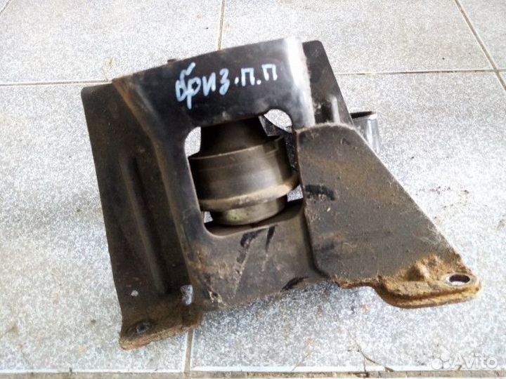 Опора двигателя правая Lifan Breez (520)