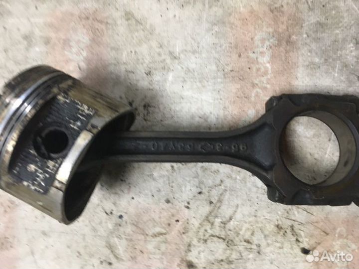 Поршень с шатуном Nissan Almera N15 GA14 1997