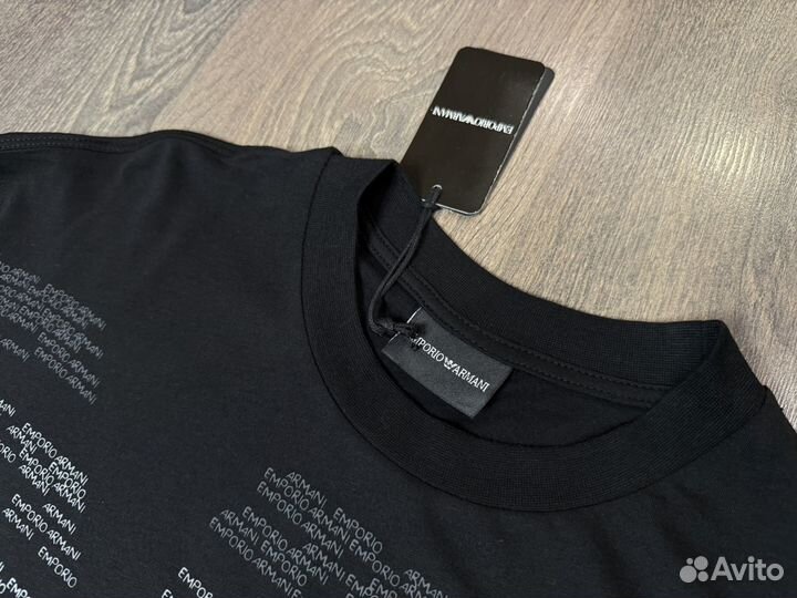Футболка Emporio Armani