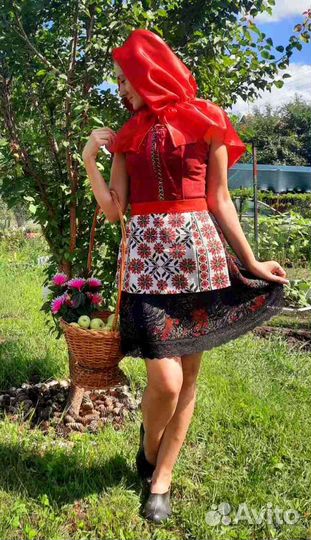 Костюм красной шапочки