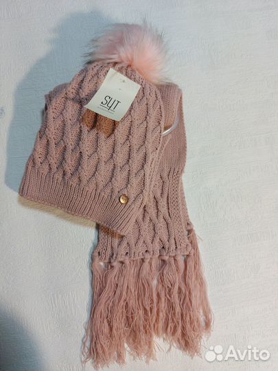 Шапка женская вязаная