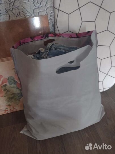 Пакет с джинсой на подделки