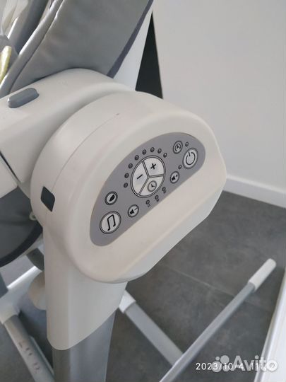 Стульчик для кормления triola