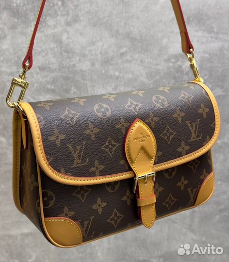 Сумка Louis vuitton через плечо кроссбоди