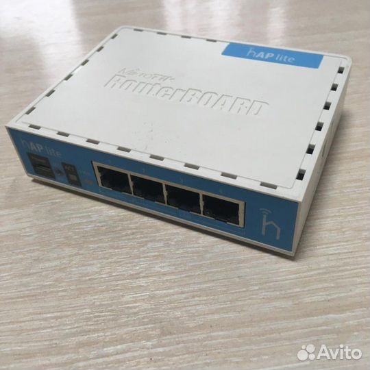 Wi-Fi роутер Mikrotik hAP Lite