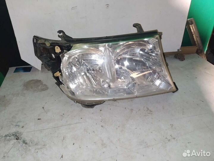 Фара правая Land cruiser 200
