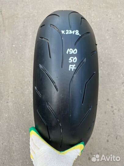 190/50 R17 bridgestone battlax ts100 2318x