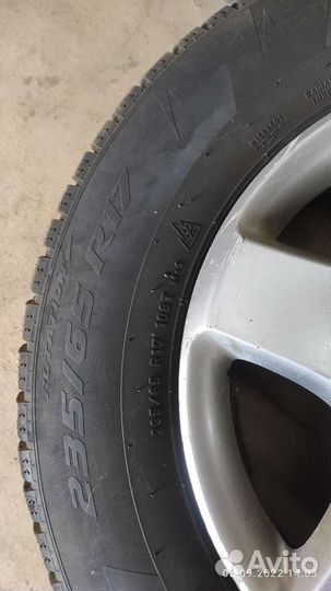 Pirelli Ice Zero 235/65 R17