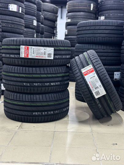 Kumho Ecsta PS71 245/40 R20 99Y