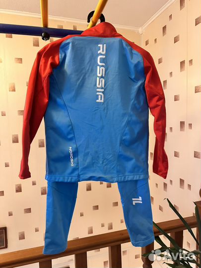 Костюм лыжника