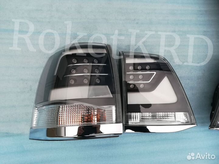 Фонари задние Toyota Land Cruiser 200 07-15 Белые