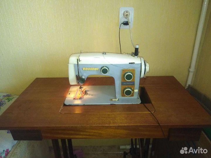 Швейная машина Veritas