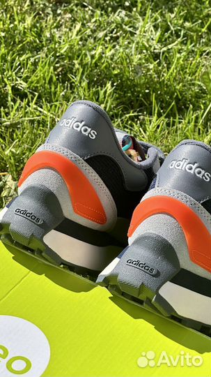 Оригинальные кроссовки Adidas Neo UK8.5