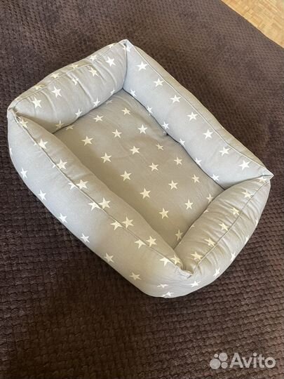 Лежанка для кошек новая