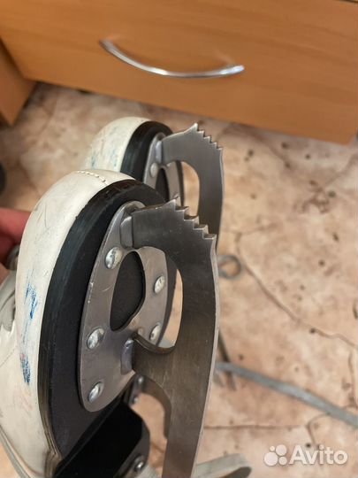 Коньки фигурные