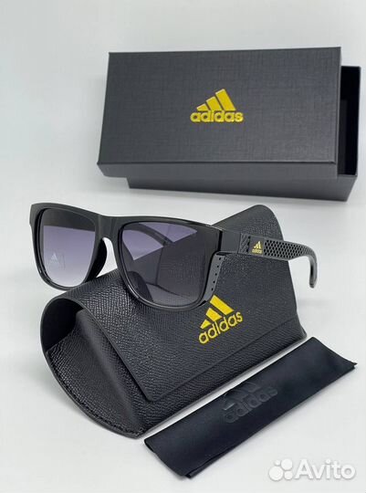 Солнцезащитные очки adidas