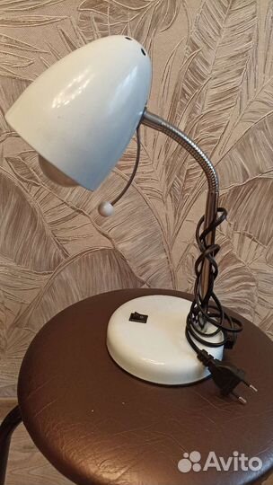 Лампа настольная