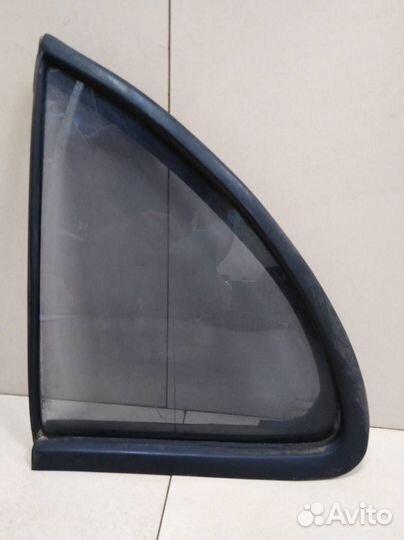 Стекло двери задней левой форточка Nissan Almera N