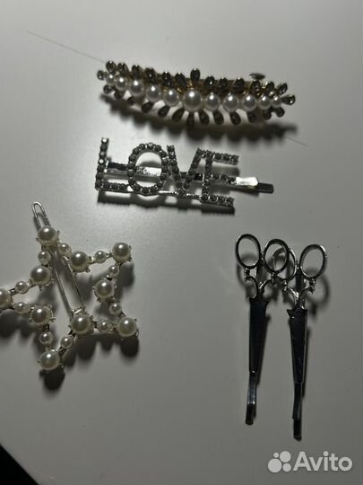 Заколки для волос