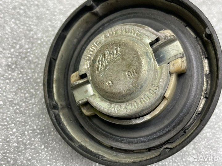 Крышка бака Mercedes-Benz S-Class W140 M104.990