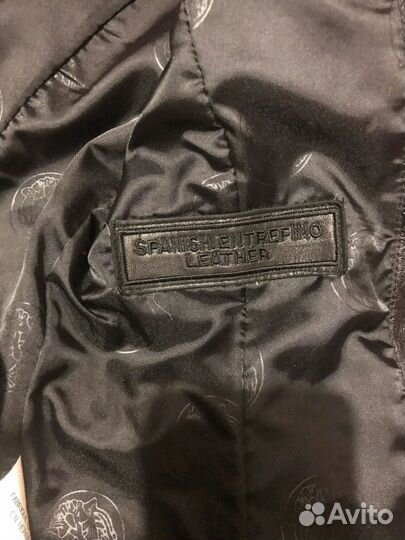 Кожаный пиджак Versace