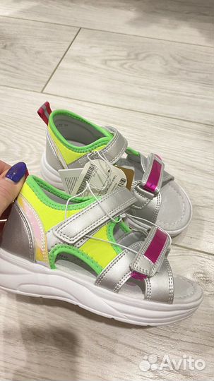 Сандалии для девочки 28 размер