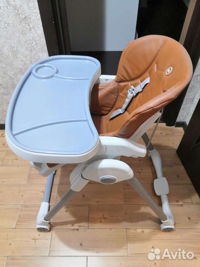 Стул и стол для кормления ребёнка