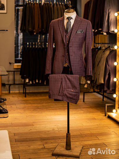 Мужской классический костюм