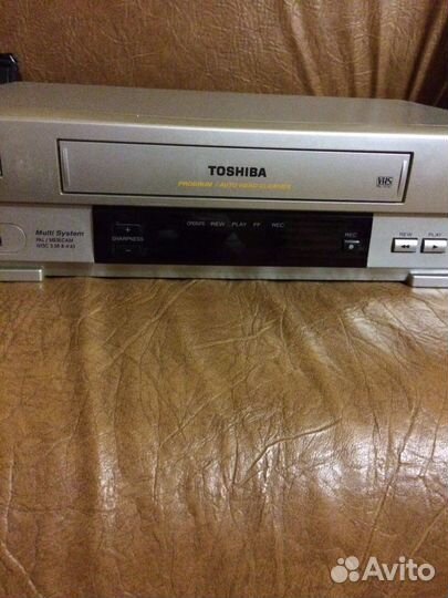 Видеомагнитофон toshiba VCB-C8