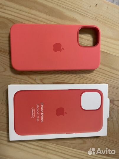 Силиконовый чехол MagSafe для iPhone 12 mini