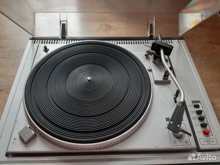 Проигрыватель винила вега 109