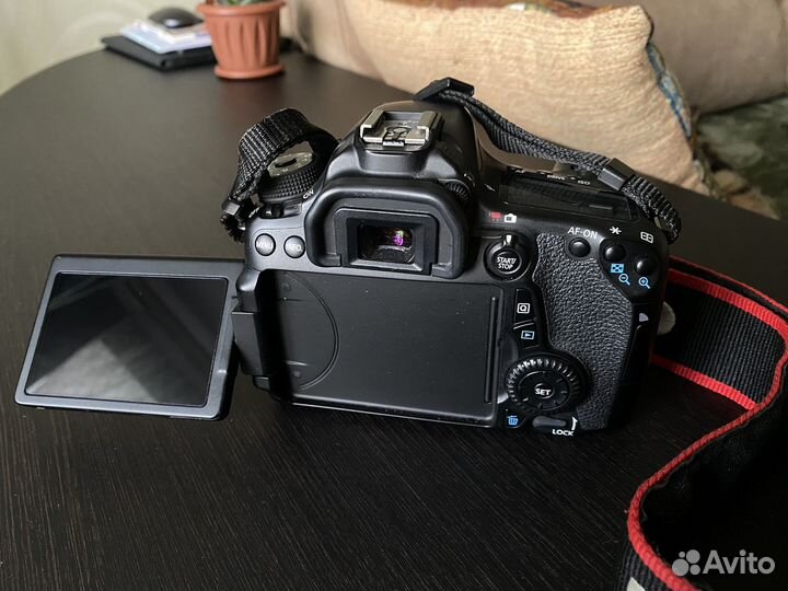 Canon EOS 70D + Canon EF 50mm f/1.8 STM