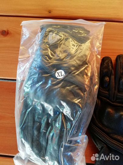 Мотоперчатки revit fly