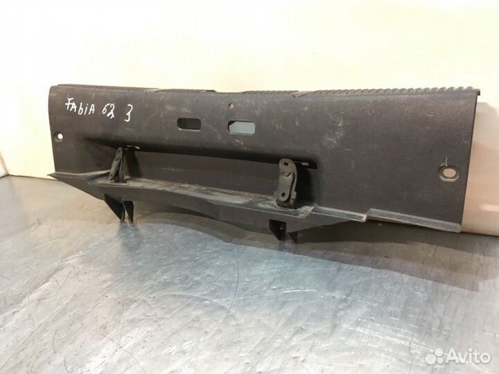 Обшивка багажника задняя Skoda Fabia 2 cgpa 2012
