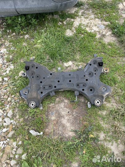 Передний подрамник kia sportage 4ql