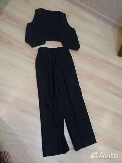 Костюм двойка на мальчика жилет+брюки