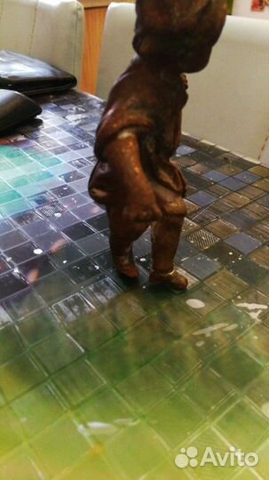 Бронзовая статуэтка девушка