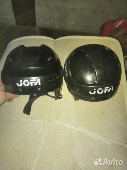 Нагрудник, краги, шлем, сумки для хоккея