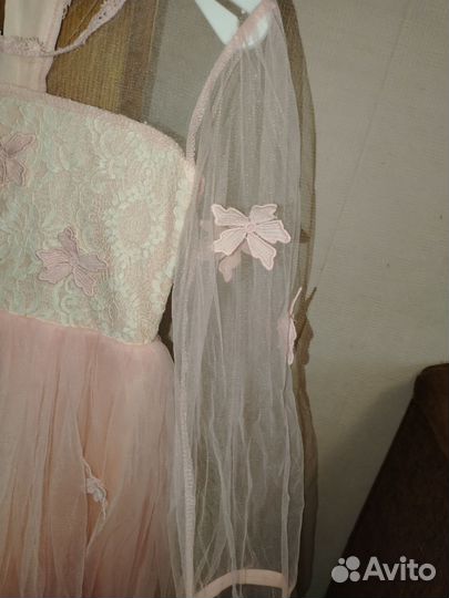 Платье нежное