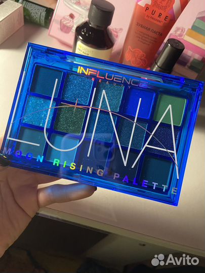 Подарочный бокс с косметикой