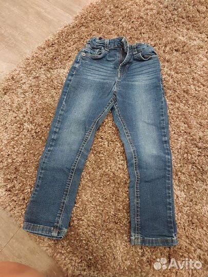 Отдам вещи на мальчика от года